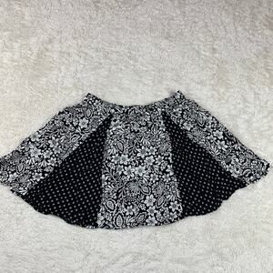 Aero Patterned panel fit and flare mini black and white skirt, medium